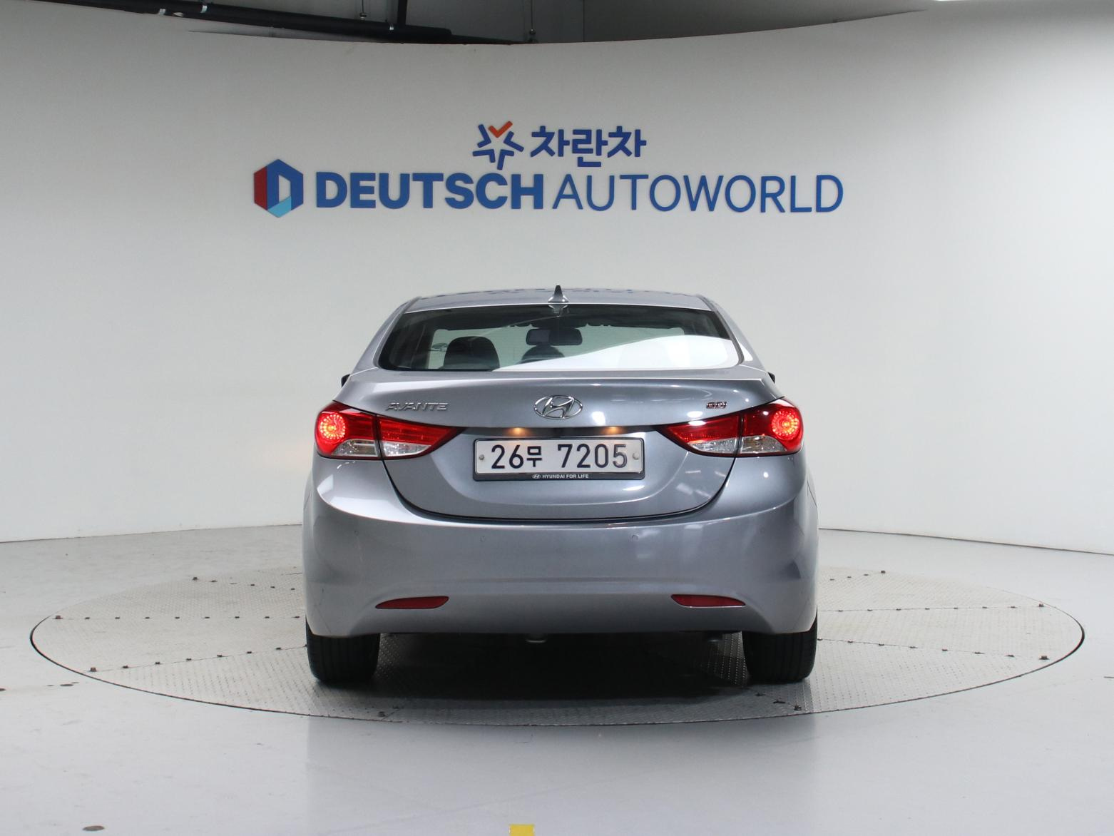 HYUNDAI AVANTE MD 2013