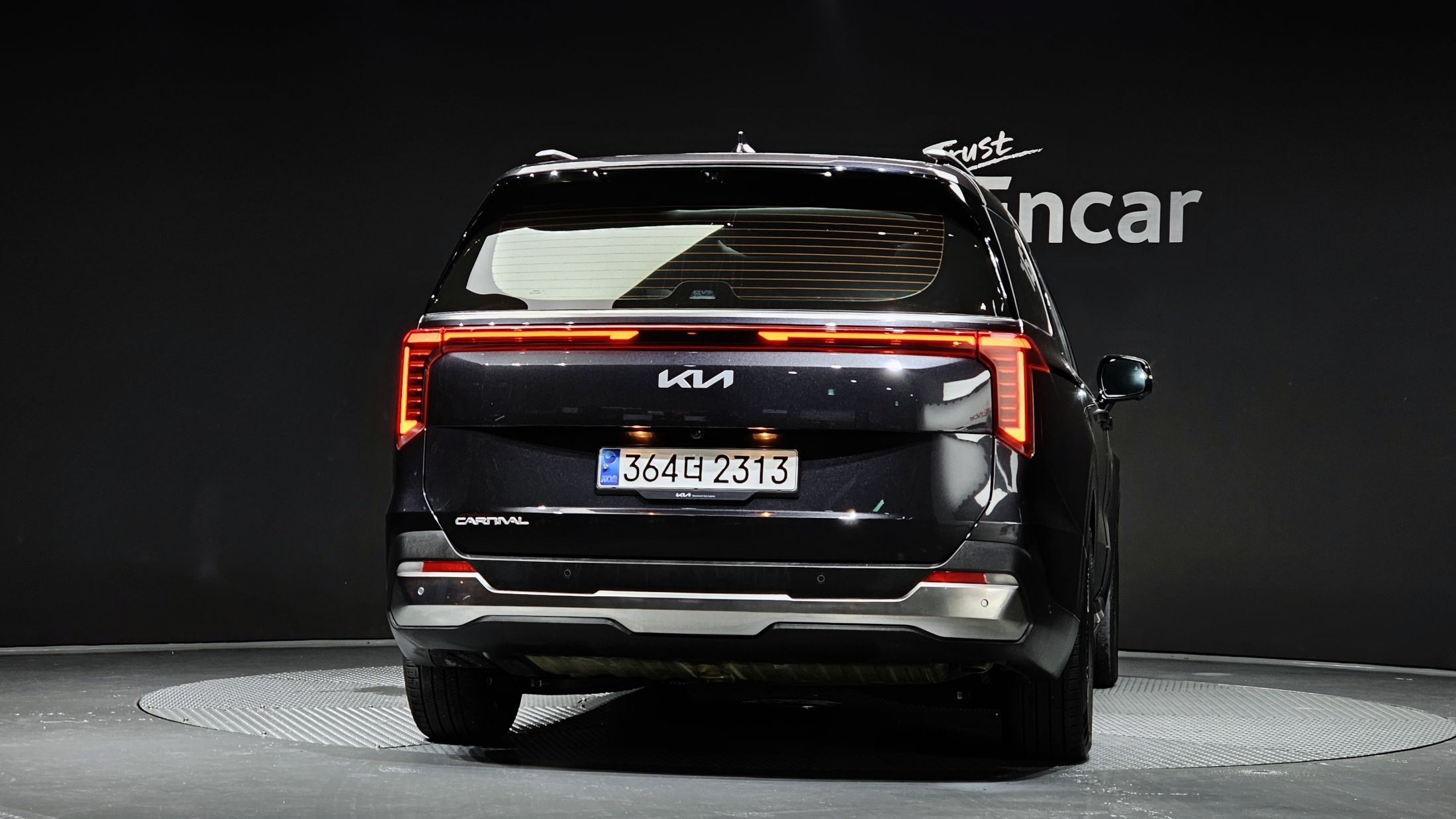 KIA CARNIVAL 2023