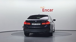 BMW 5-SERIES G30 2018