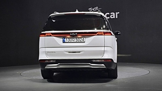 KIA CARNIVAL 2023