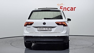 VOLKSWAGEN TIGUAN 2020