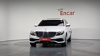 MERCEDES BENZ E-CLASS W213 2019