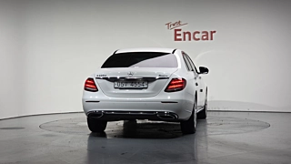 MERCEDES BENZ E-CLASS W213 2019