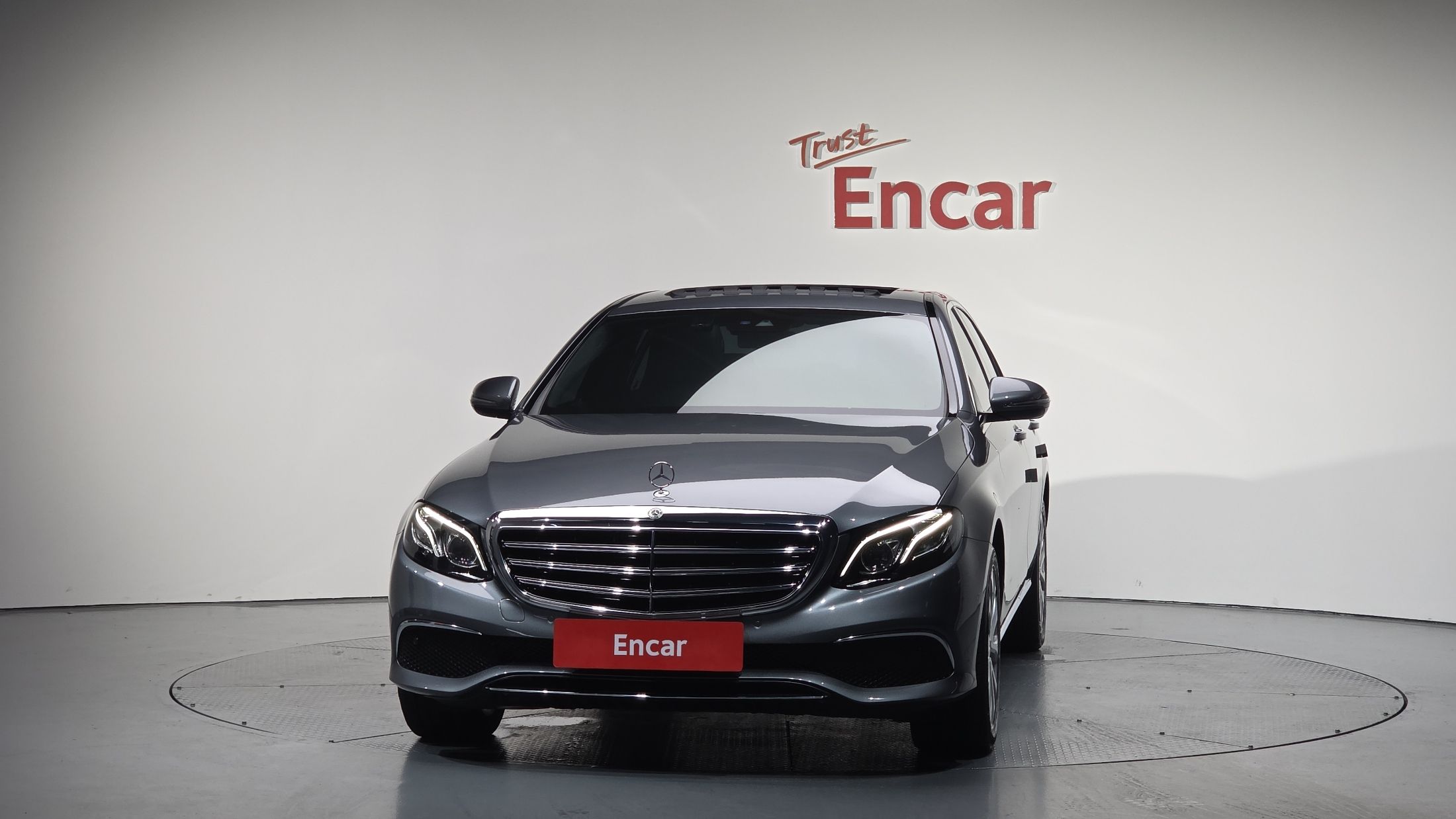 MERCEDES BENZ E-CLASS W213 2019