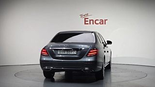 MERCEDES BENZ E-CLASS W213 2019