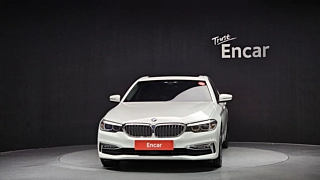 BMW 5-SERIES G30 2018