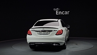 MERCEDES BENZ C-CLASS W205 2017