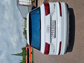 AUDI Q7 4M 2019