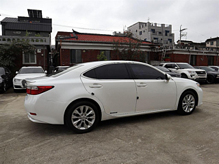 LEXUS ES300H 2013