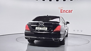 GENESIS EQ900 2016