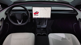 TESLA MODEL 3 2024