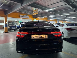 HYUNDAI GRANDEUR HG 2016