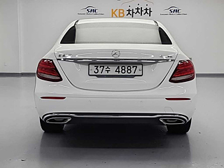 MERCEDES BENZ E-CLASS W213 2018