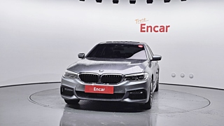 BMW 5-SERIES G30 2017