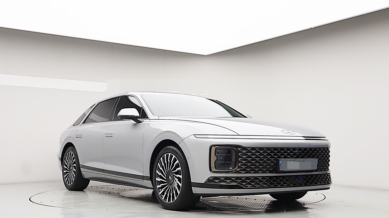 HYUNDAI GRANDEUR HYBRID GN7 2023