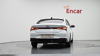 HYUNDAI AVANTE HYBRID CN7 2022