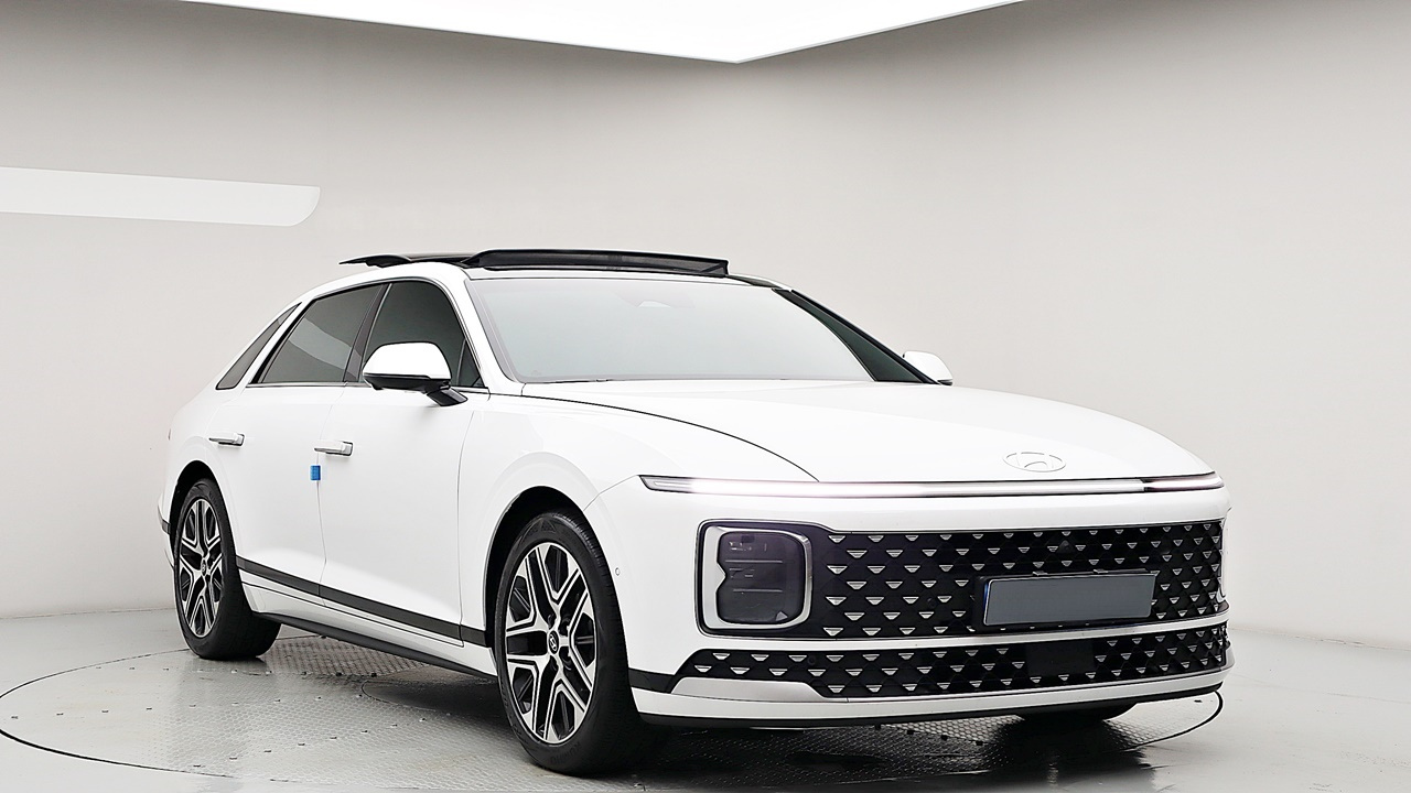 HYUNDAI GRANDEUR HYBRID GN7 2023
