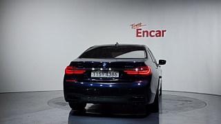 BMW 7-SERIES G11 2016