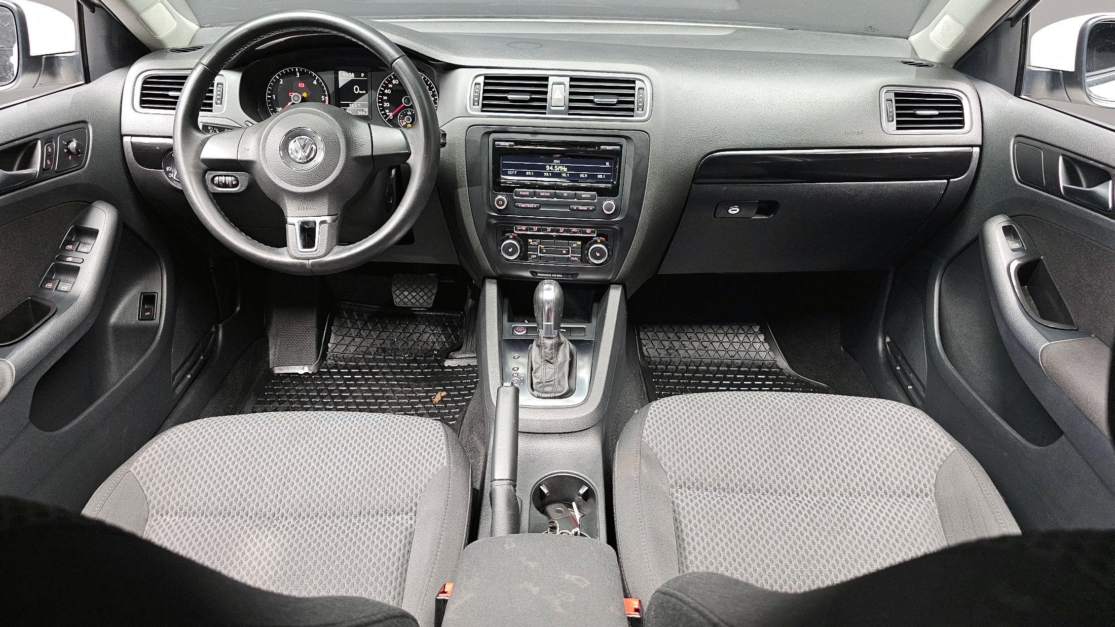 VOLKSWAGEN JETTA 2012