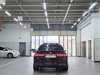 BMW 7-SERIES G11 2020