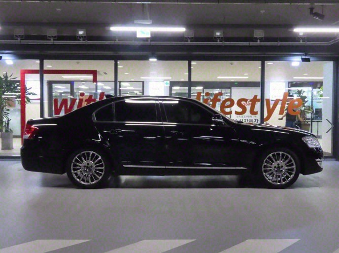 SSANGYONG CHAIRMAN W 2016