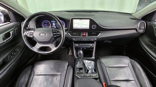 HYUNDAI GRANDEUR IG 2016
