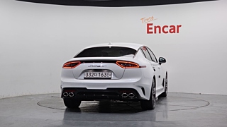 KIA STINGER 2017