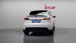 TESLA MODEL Y 2021