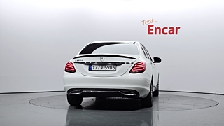 MERCEDES BENZ C-CLASS W205 2017
