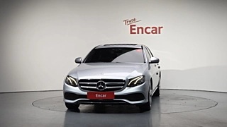 MERCEDES BENZ E-CLASS W213 2017