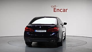 BMW 5-SERIES G30 2020
