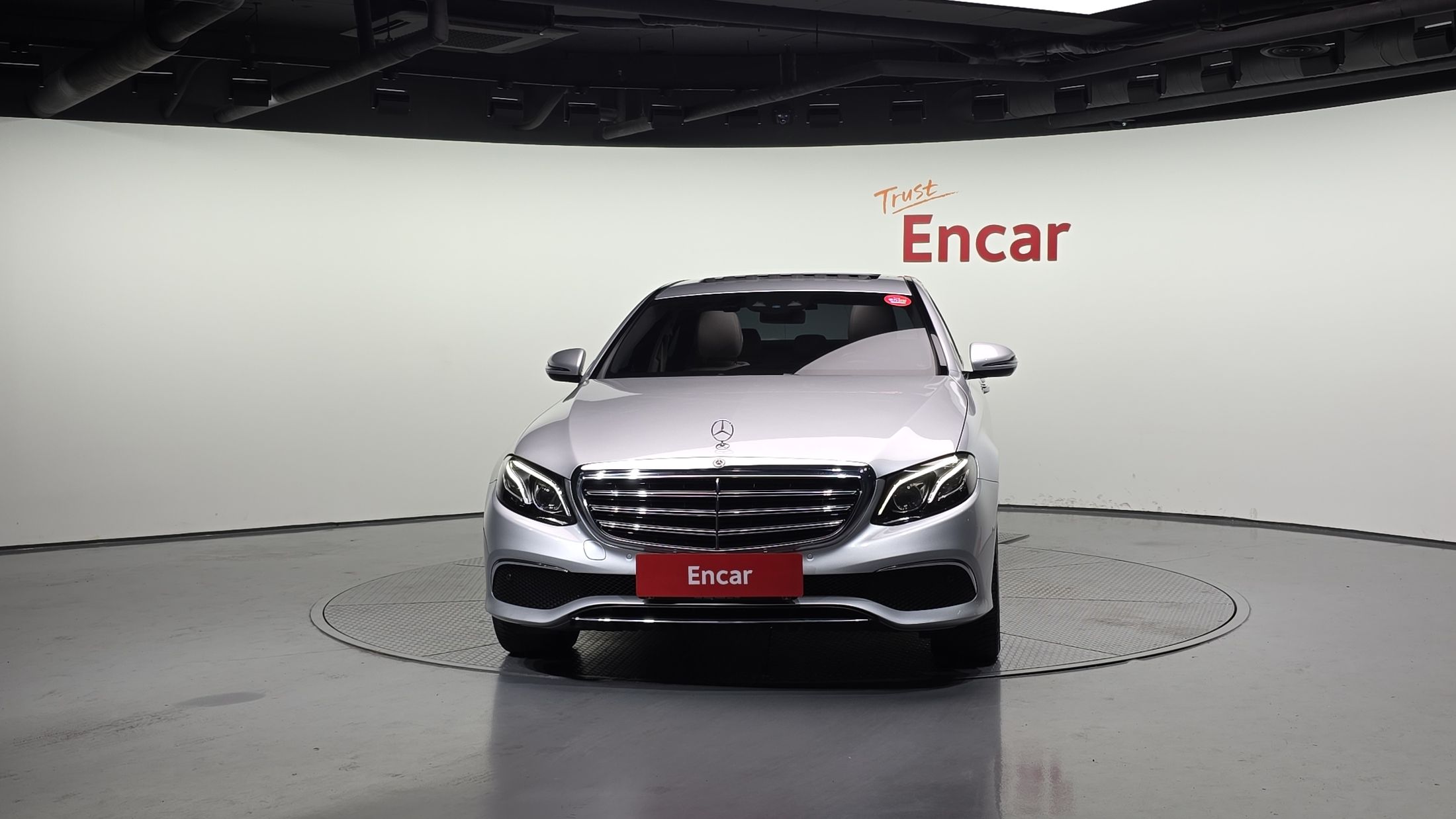 MERCEDES BENZ E-CLASS W213 2018