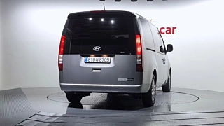 HYUNDAI STARIA 2024