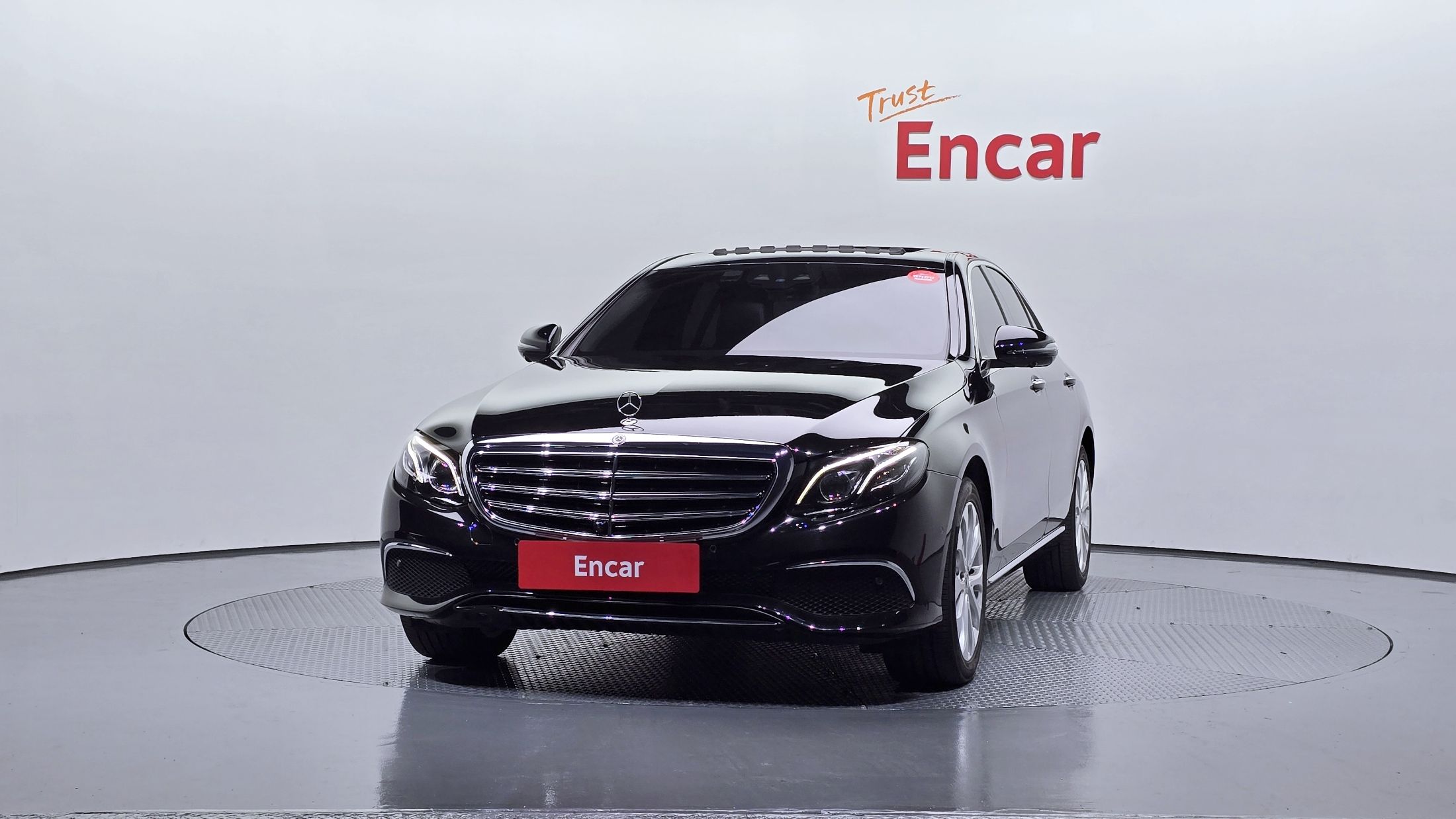 MERCEDES BENZ E-CLASS W213 2018