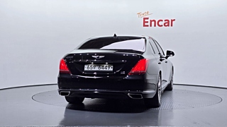 GENESIS EQ900 2018