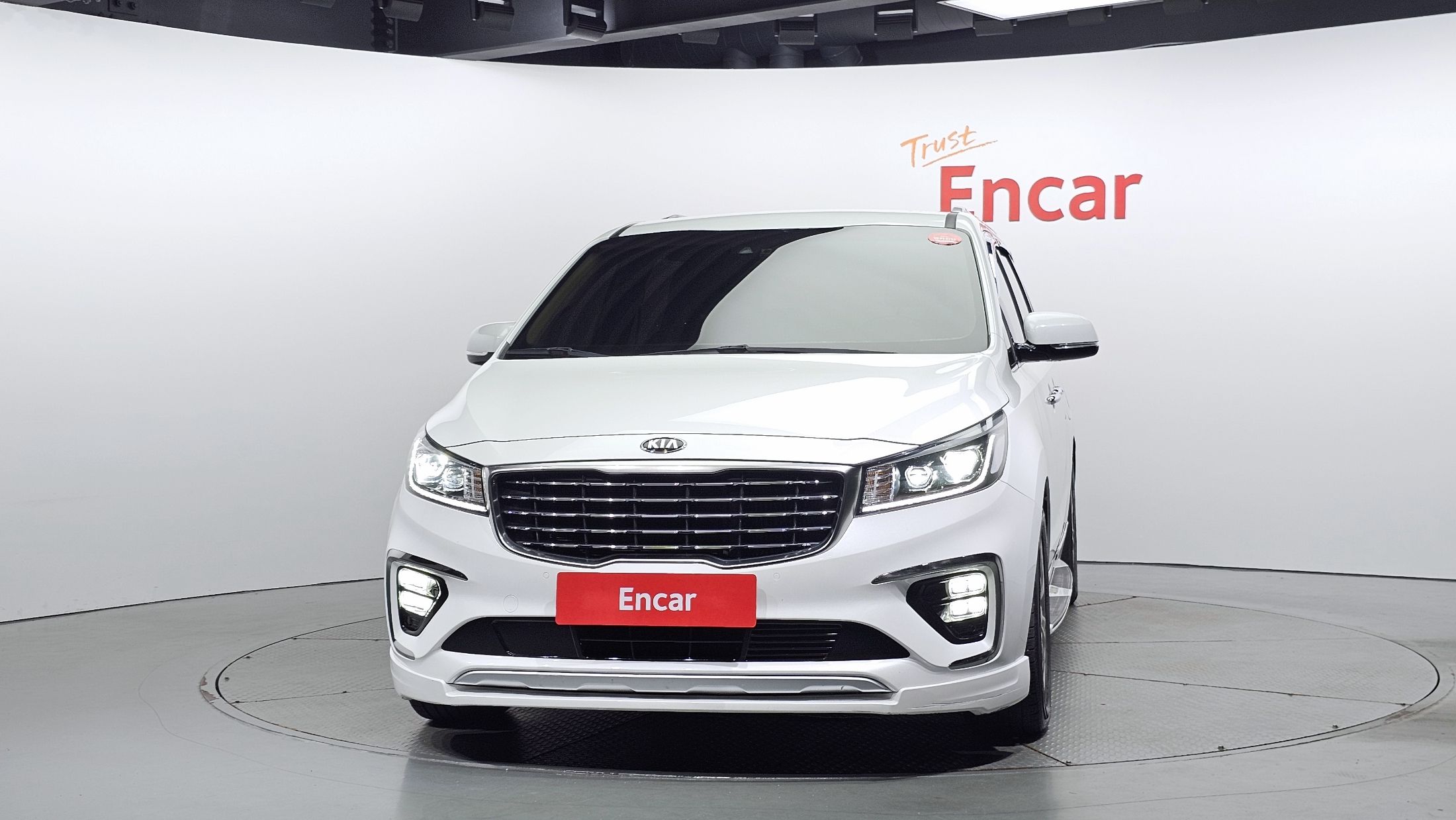 KIA CARNIVAL 2019