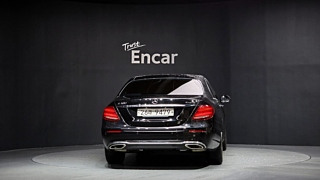 MERCEDES BENZ E-CLASS W213 2018