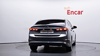 HYUNDAI AVANTE AD 2018