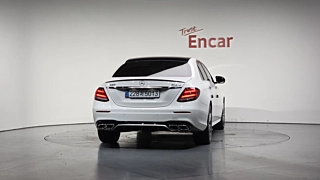 MERCEDES BENZ E-CLASS W213 2020