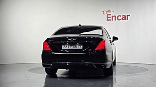 GENESIS EQ900 2018