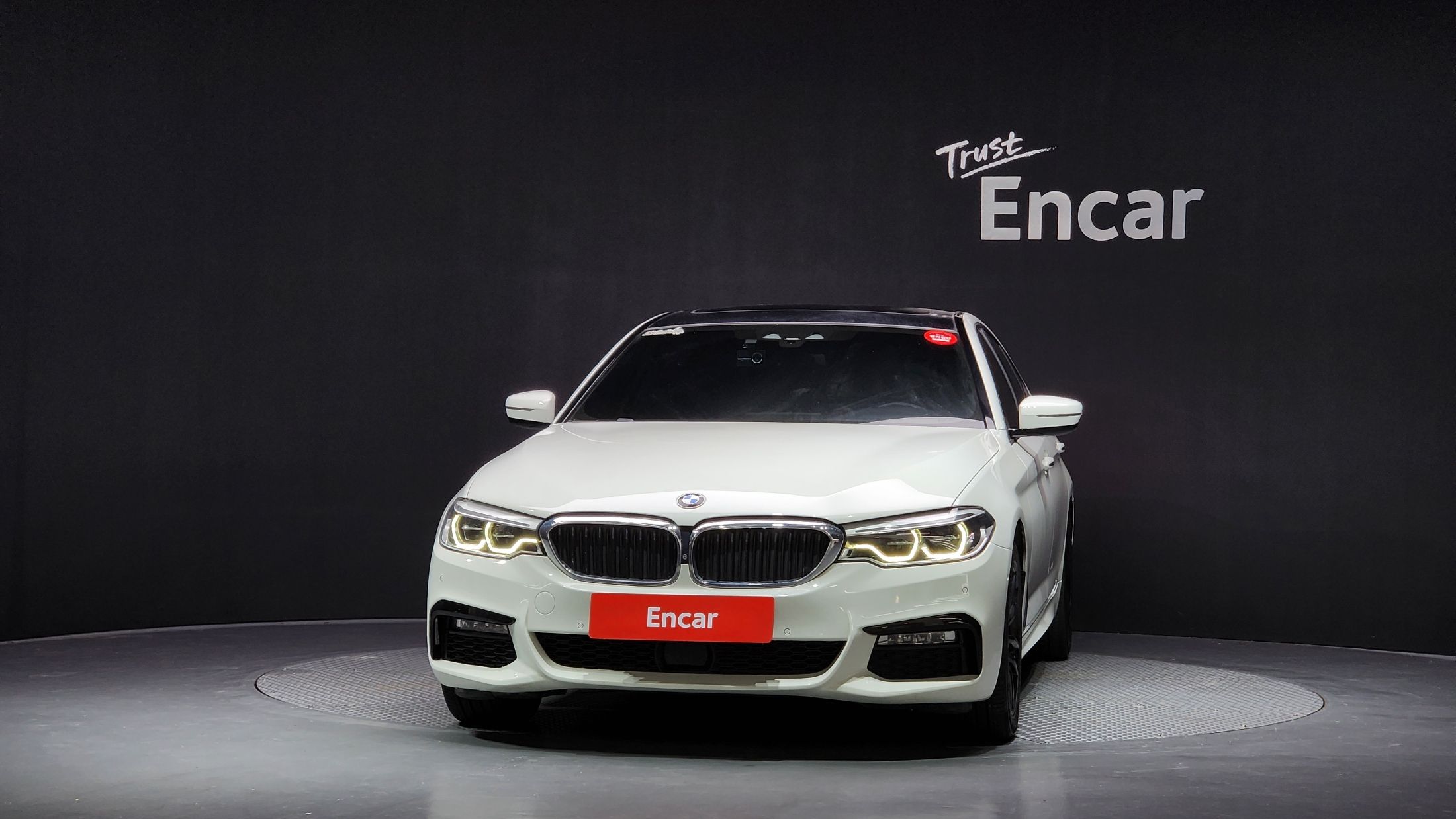 BMW 5-SERIES G30 2017