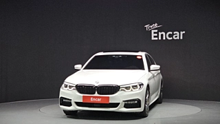 BMW 5-SERIES G30 2017