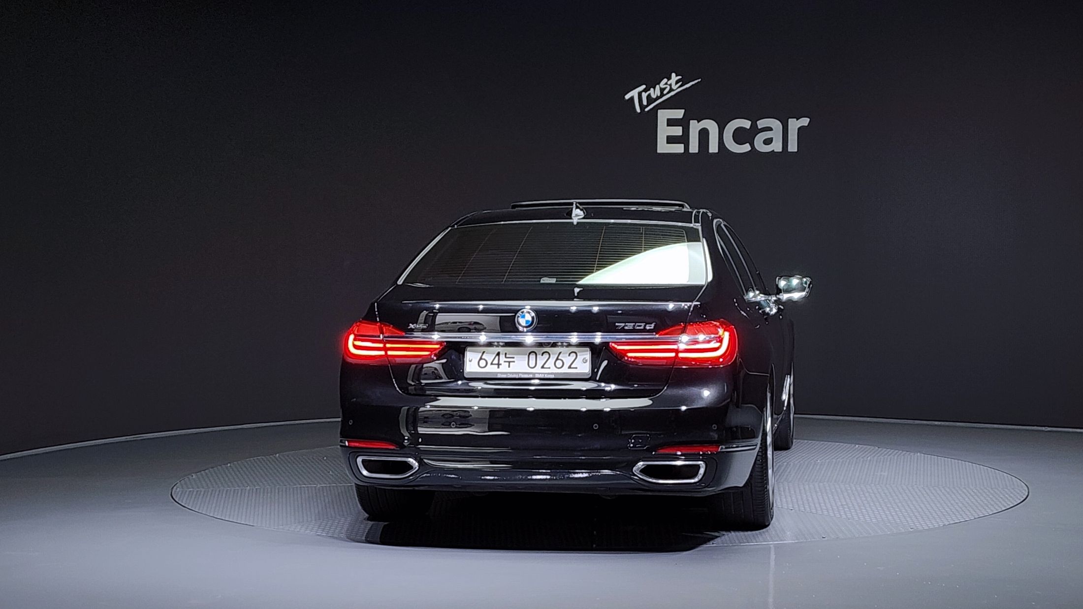 BMW 7-SERIES G11 2016