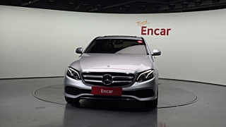 MERCEDES BENZ E-CLASS W213 2017