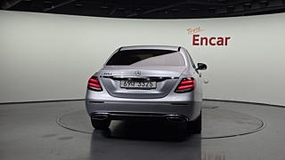 MERCEDES BENZ E-CLASS W213 2017