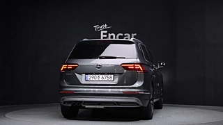 VOLKSWAGEN TIGUAN 2020