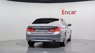 BMW 5-SERIES G30 2019