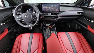 LEXUS UX250H 2024