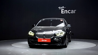 BMW 1-SERIES F40 2021