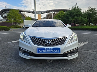 HYUNDAI GRANDEUR HG 2014